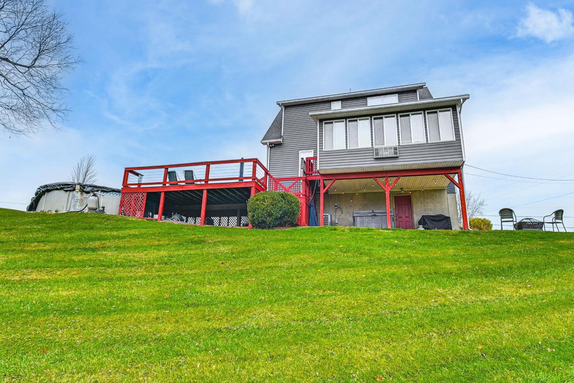 Williamstown Gem With Private Pool And Hot Tub! Villa Eksteriør bilde